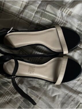 le chateau Black and Cream Strappy Ankle Strap Sandals